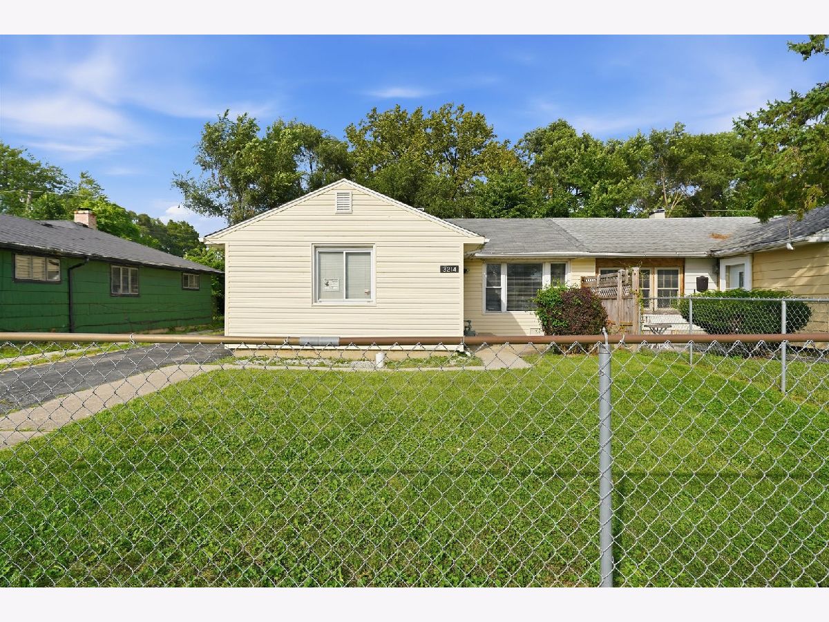  For Sale Robbins Illinois, 3214 Mcbreen Avenue