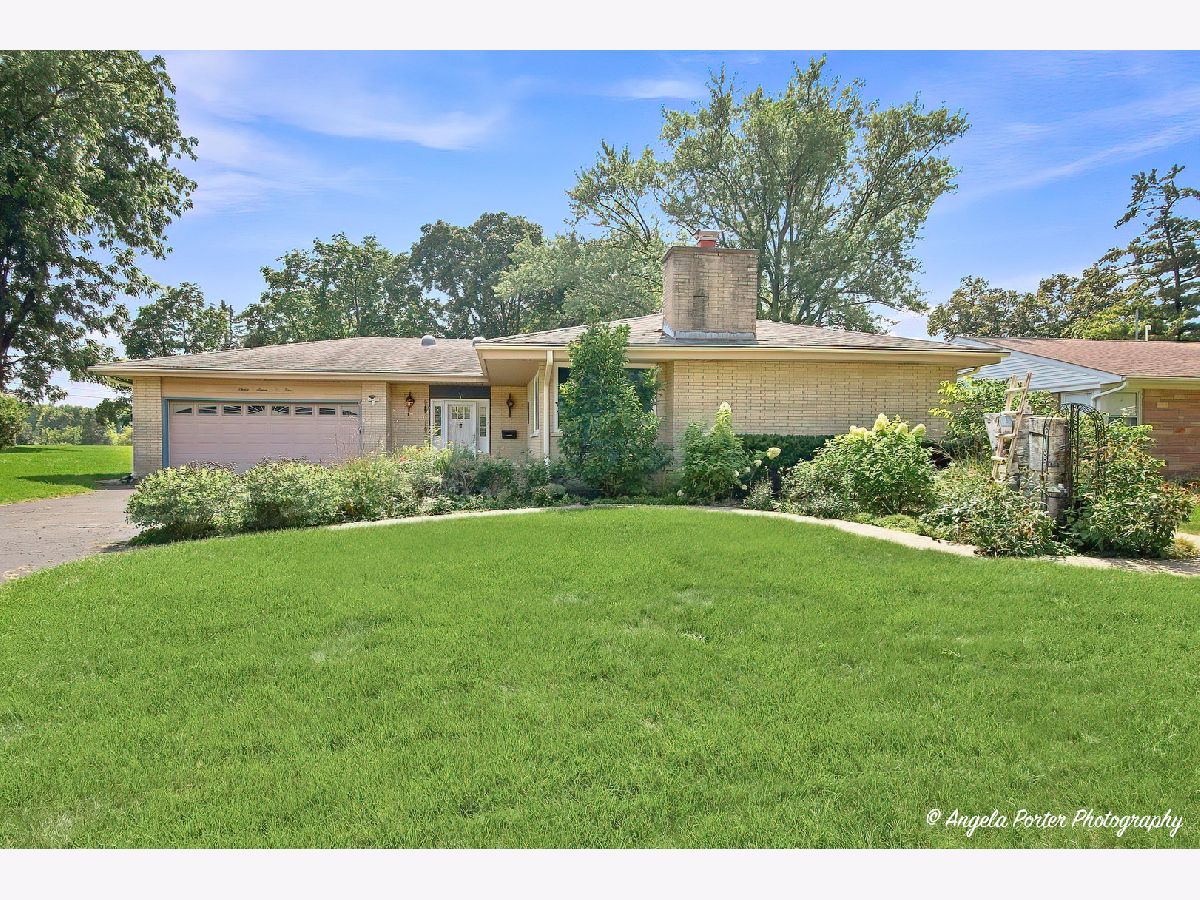  For Sale Mchenry Illinois, 3705 Young Street