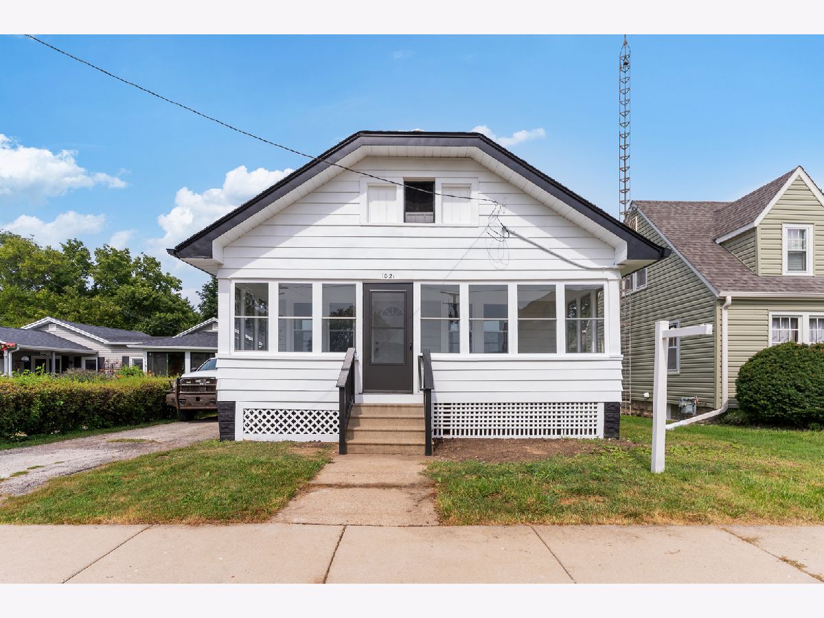  For Sale Aurora Illinois, 1021 Oliver Avenue