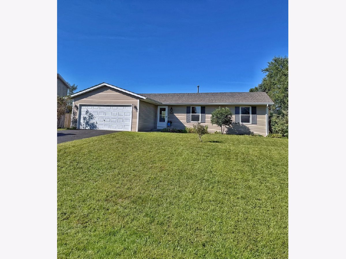  For Sale Roscoe Illinois, 10990 Linden Blossom Lane