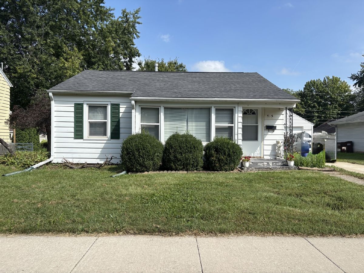  For Sale Rochelle Illinois, 915 10th Street