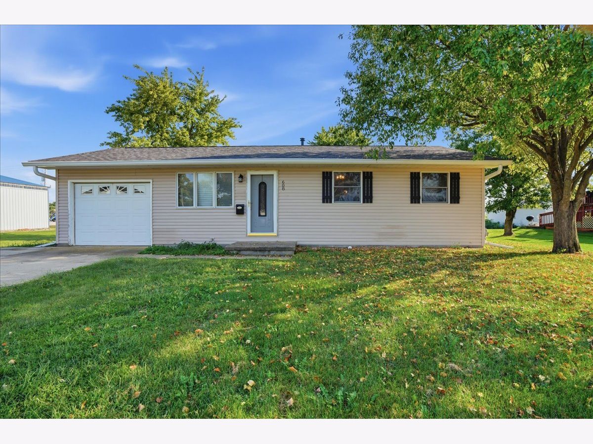  For Sale Leroy Illinois, 608 Oak Street