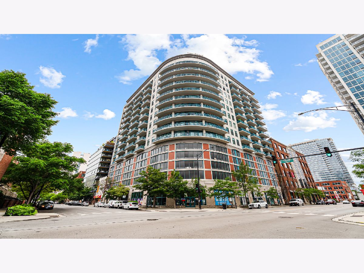 Rented Chicago Illinois, 340 Superior