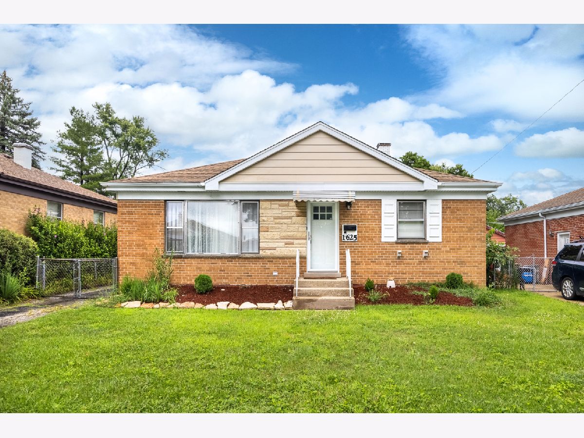 For Rent Westchester Illinois, 1625 Heidorn