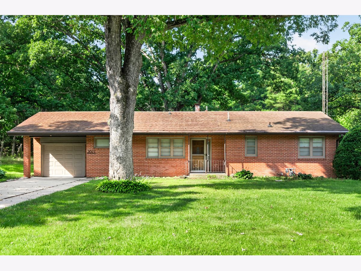  For Sale Dixon Illinois, 2077 Grand Detour Road