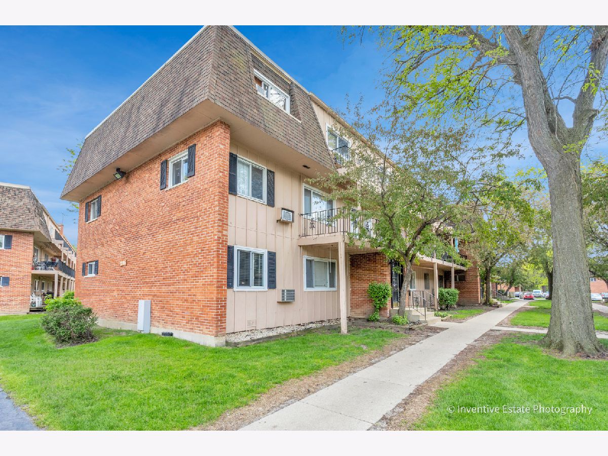  For Sale Rolling Meadows Illinois, 2506 Algonquin Road