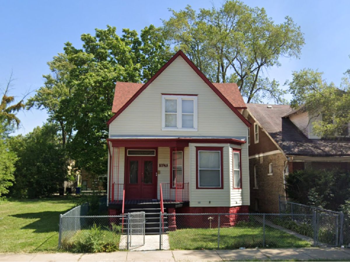  Rented Chicago Illinois, 10749 State