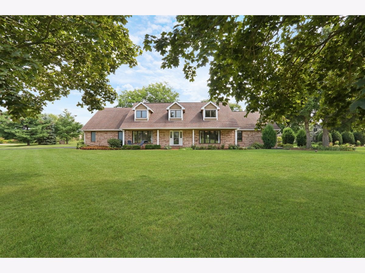  For Sale Hawthorn Woods Illinois, 2 Essex Court