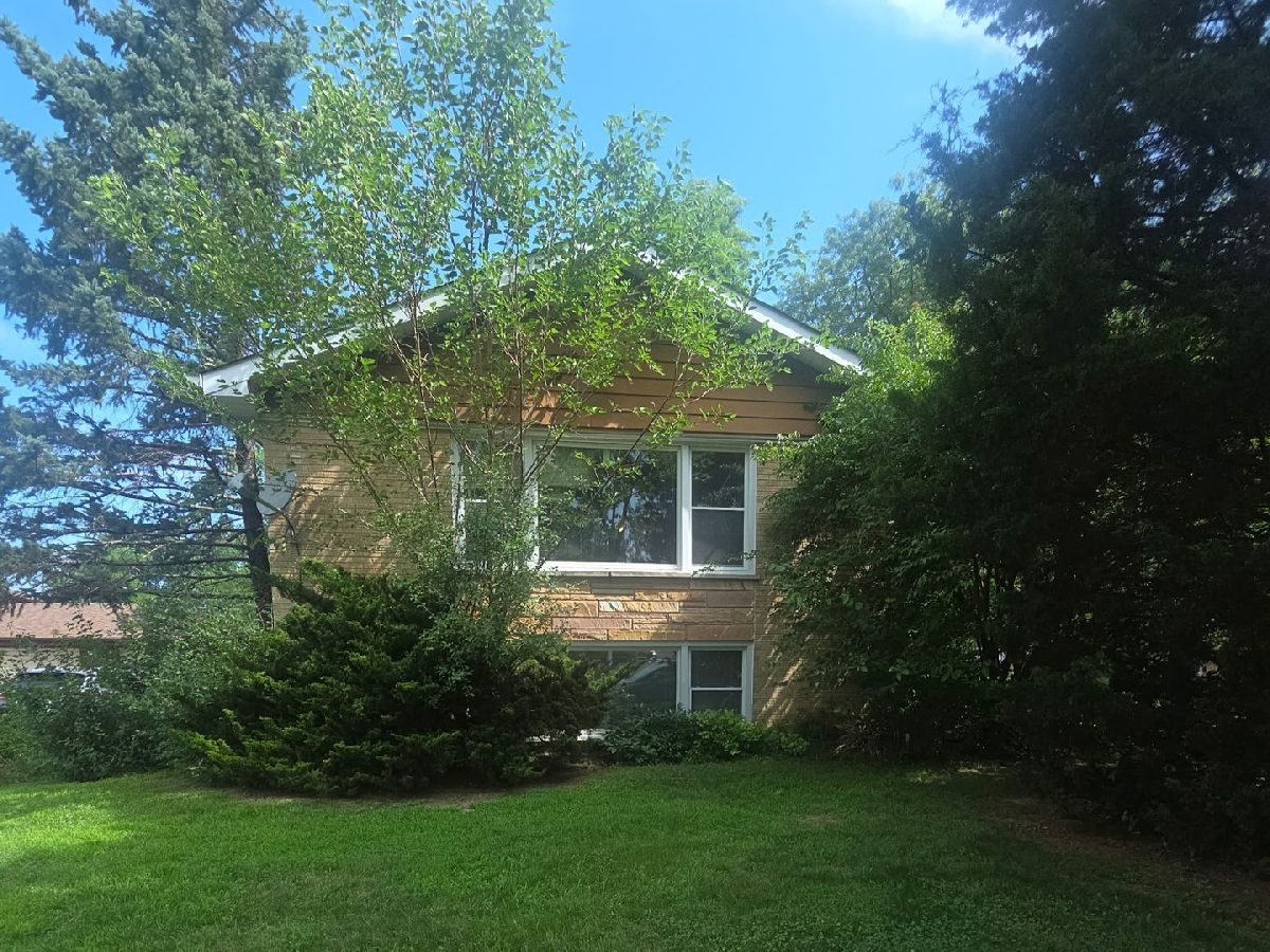  For Sale Clarendon Hills Illinois, 16W740 56th Place