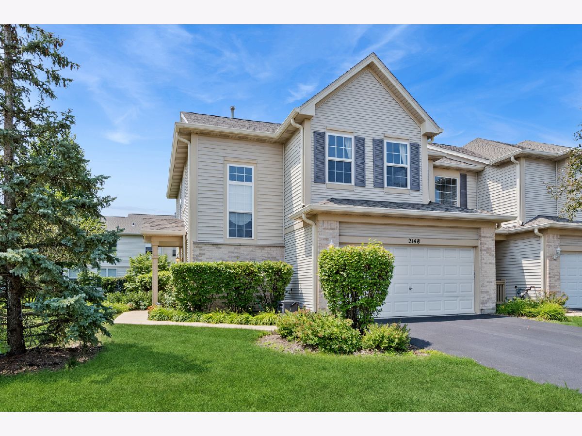Townhomes For Sale Summit Fields Aurora Illinois, 2148 Sunrise Circle