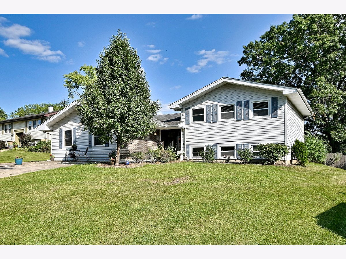  For Sale Lombard Illinois, 20W581 Glen Court