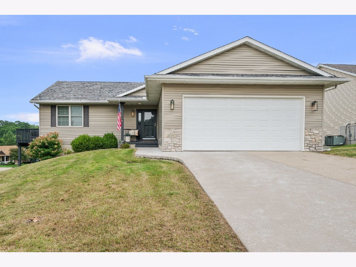  For Sale Leclaire Iowa, 391 8th Street