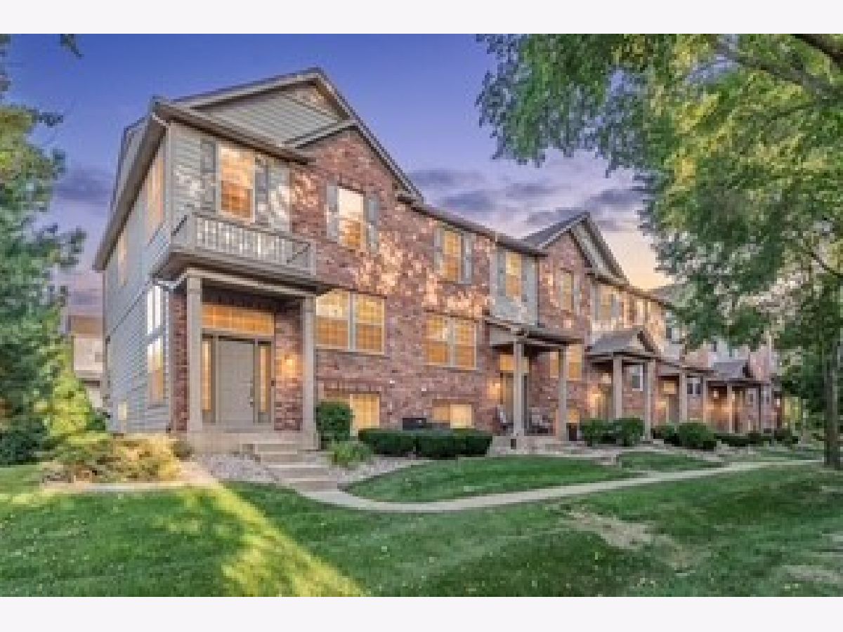  For Sale Wood Dale Illinois, 131 Bristol Lane