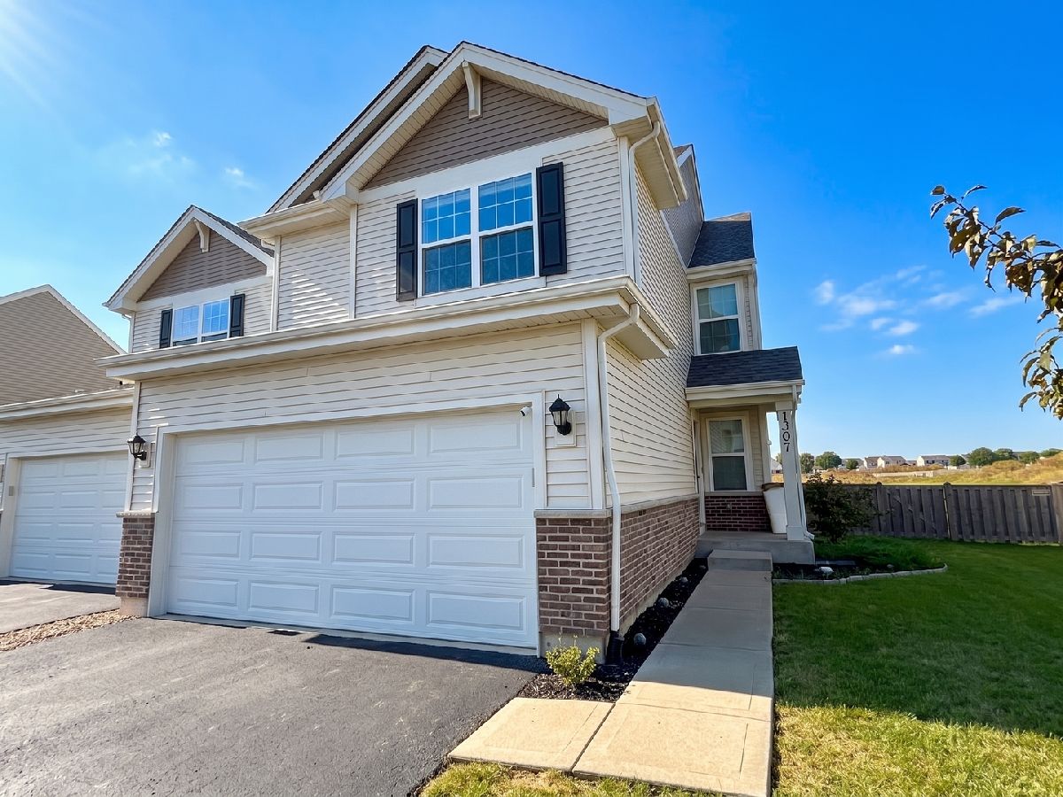  For Sale Joliet Illinois, 1307 Fawnlily Circle