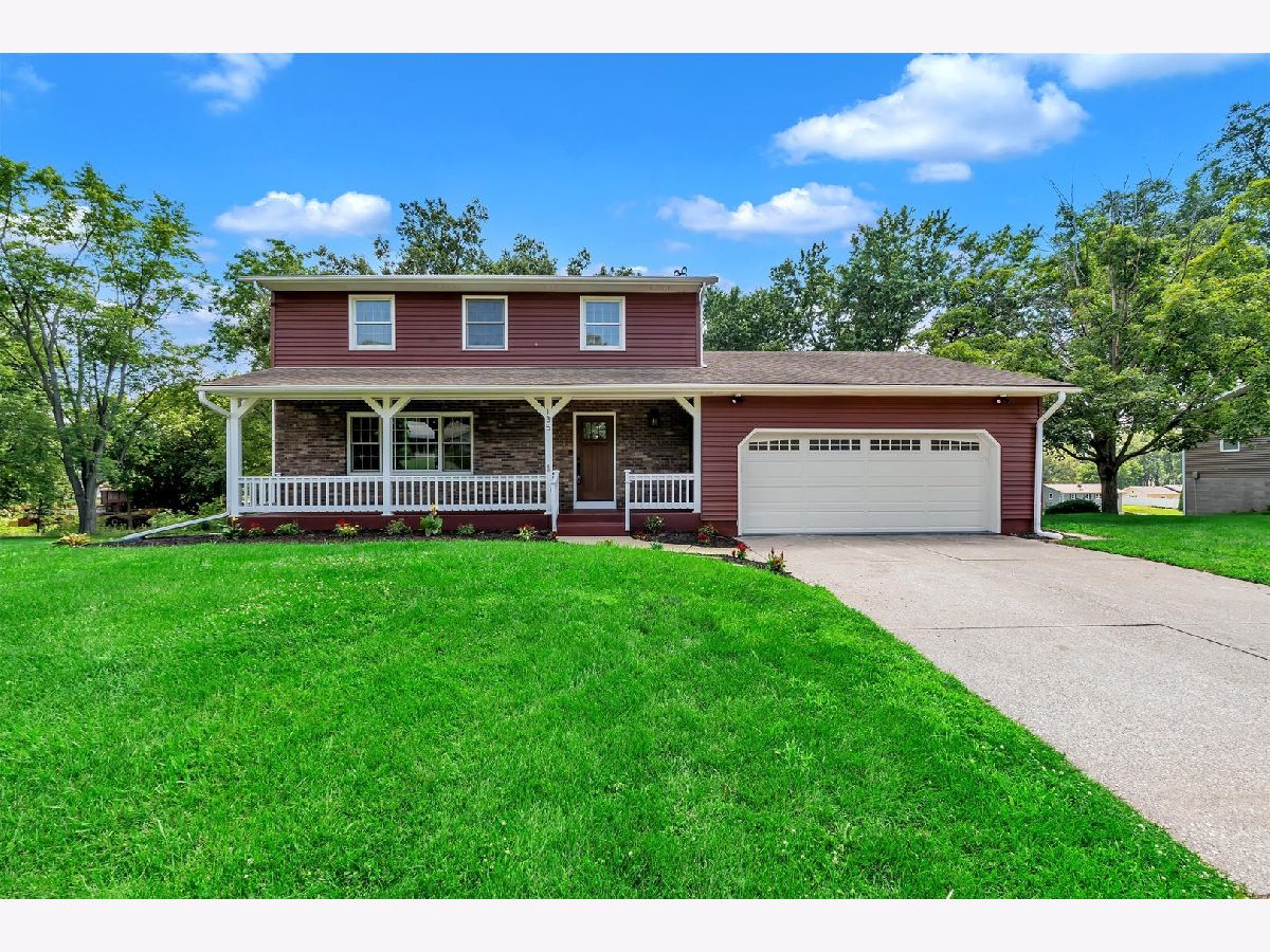  For Sale Geneseo Illinois, 135 Sherwood Drive