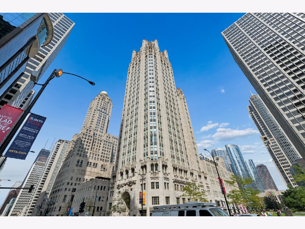 Condos & Townhomes For Sale Tribune Tower Residences Chicago Illinois, 435 Michigan Avenue