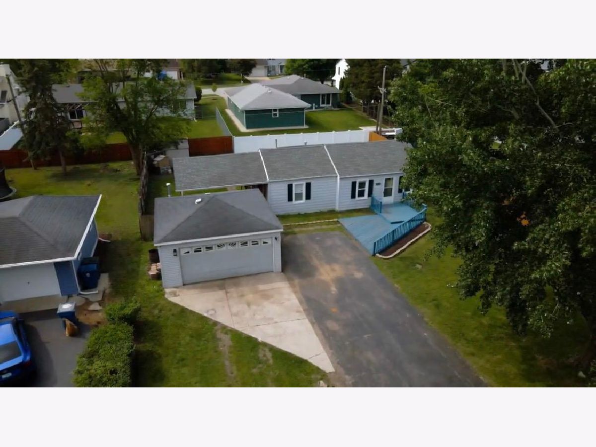  For Rent Crest Hill Illinois, 2303 Sweetbriar