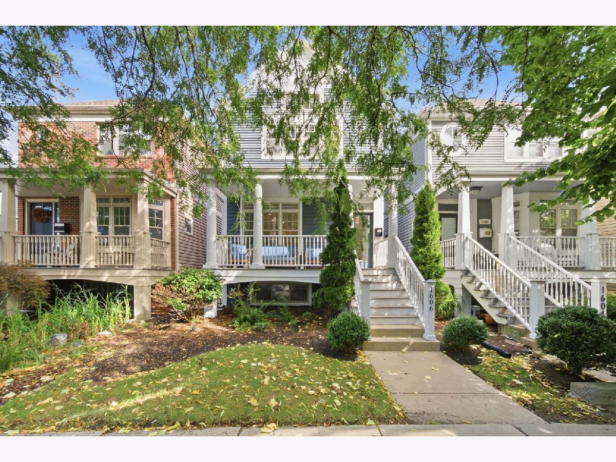 Condos & Townhomes & Homes For Sale Andersonville Chicago Illinois, 1606 Edgewater Avenue