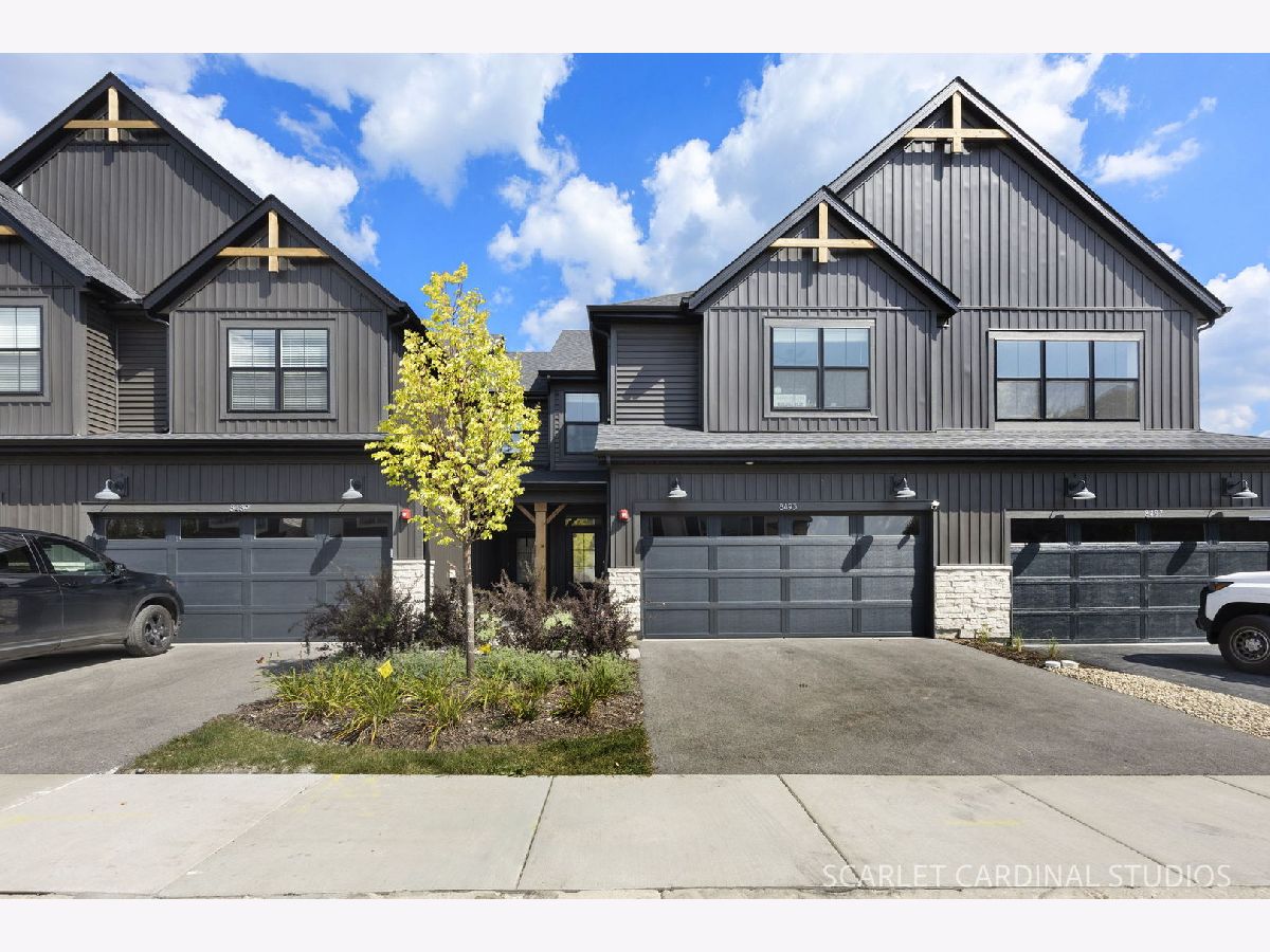  For Sale Woodridge Illinois, 8493 Liberty Lane