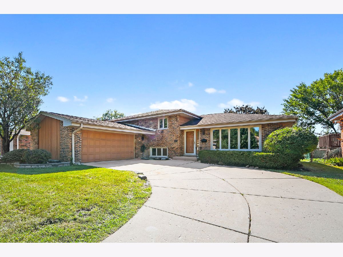  For Sale Addison Illinois, 568 Plamondon Drive