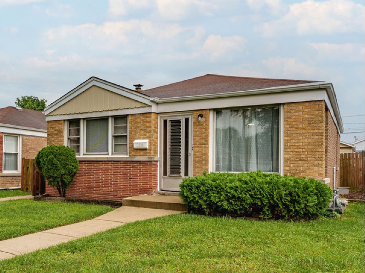  For Sale Franklin Park Illinois, 2830 Willow Street
