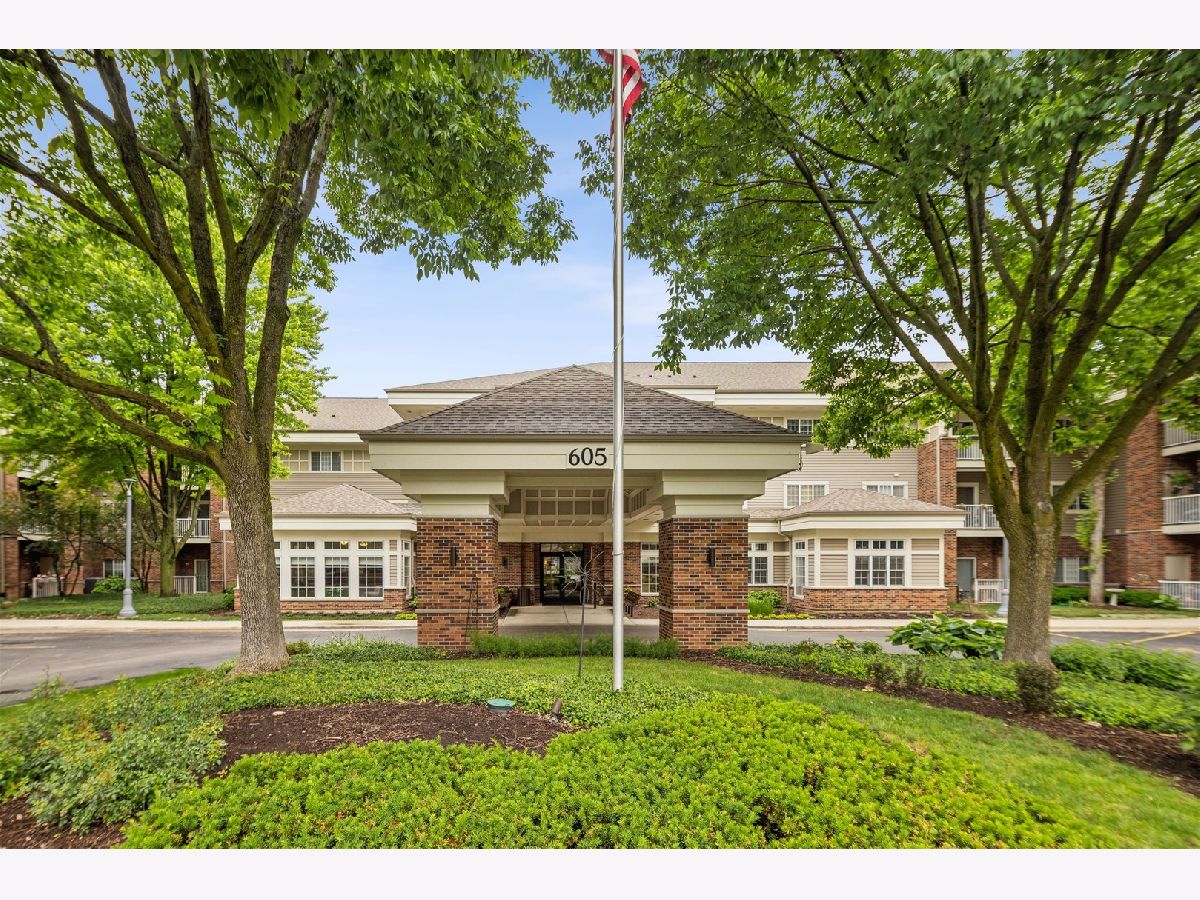  For Rent East Dundee Illinois, 605 Barrington