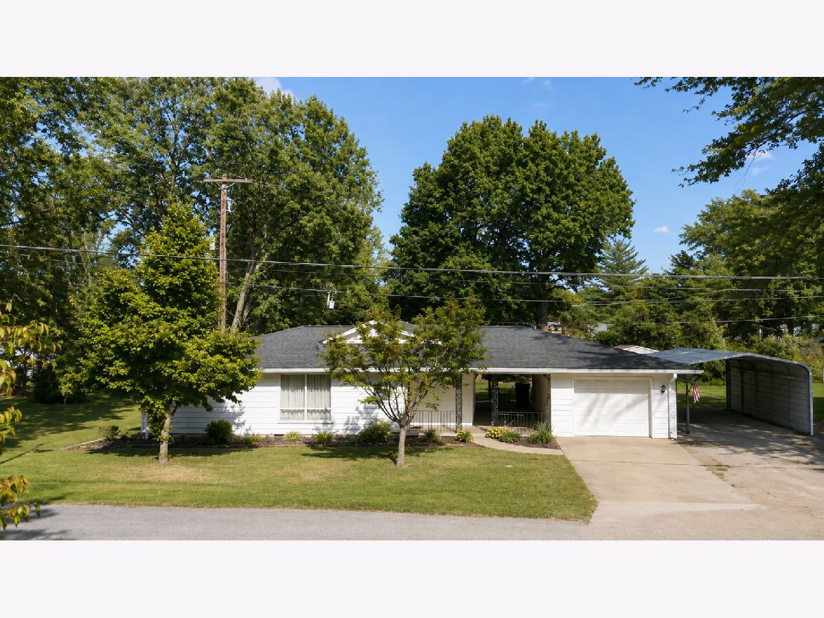  For Sale Benton Illinois, 720 Sheridan Drive