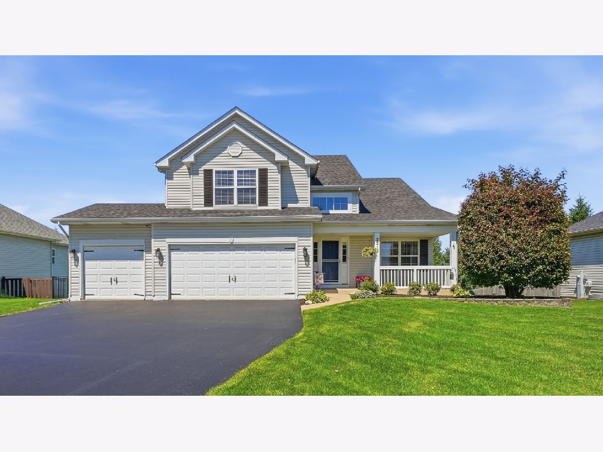  For Sale Aurora Illinois, 2213 Roaring Creek Drive