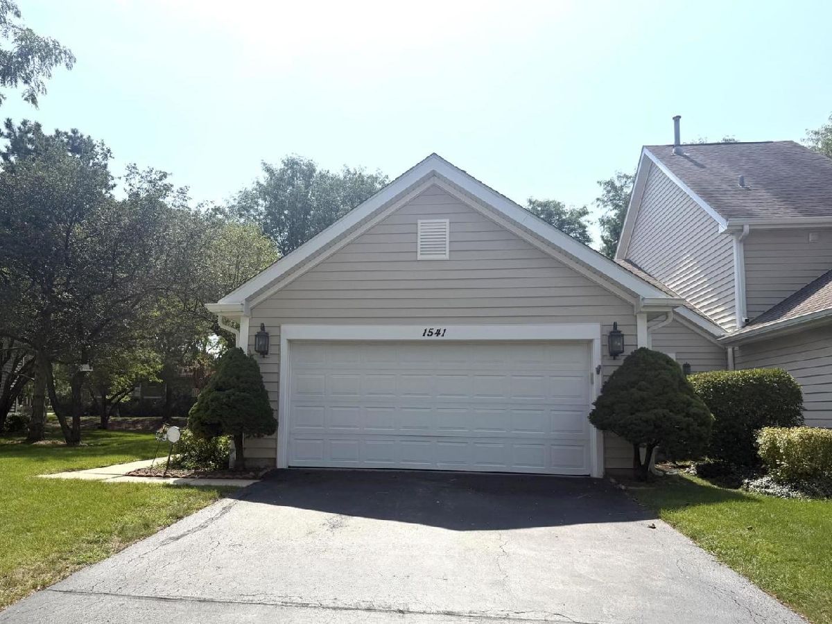  For Sale Schaumburg Illinois, 1541 Stevens Drive