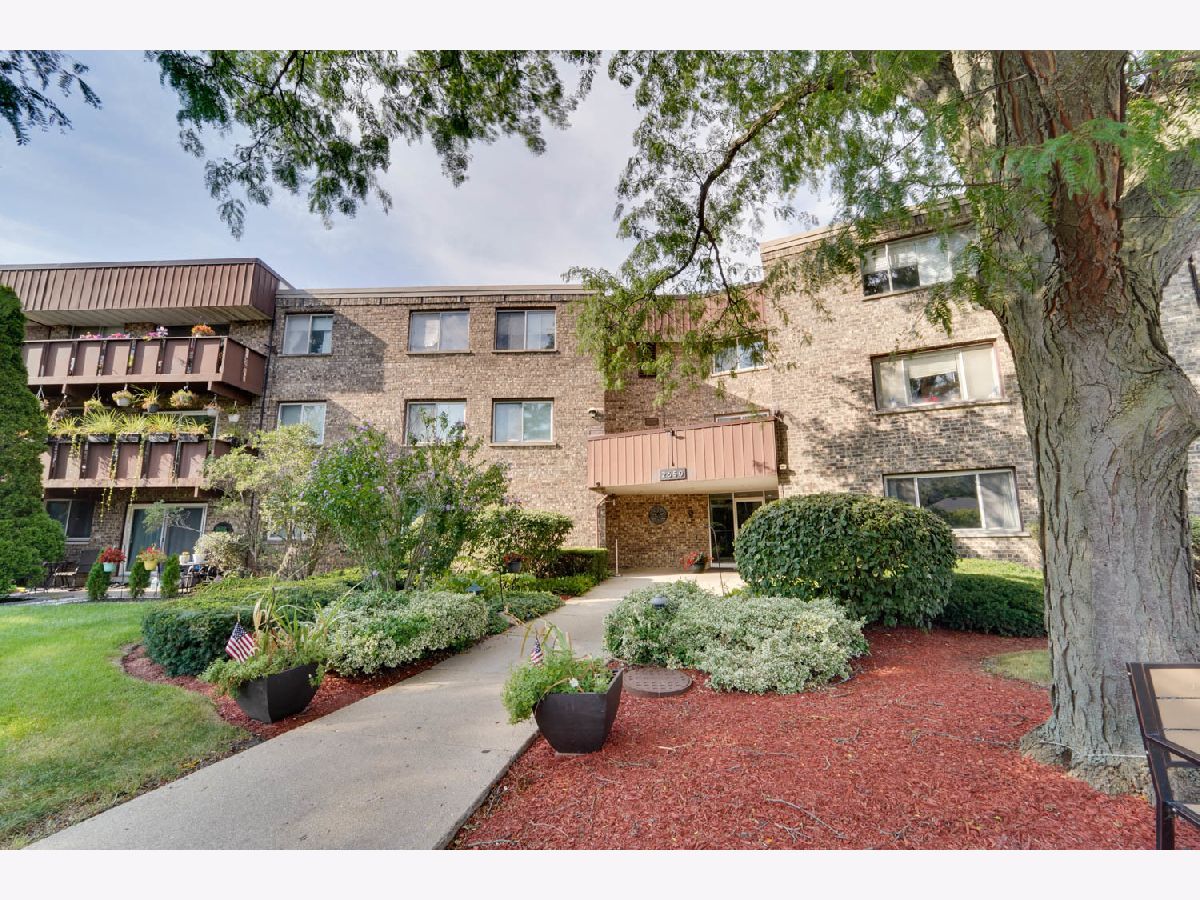  For Rent Rolling Meadows Illinois, 2650 Brookwood Way