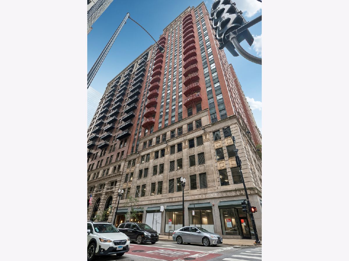  For Sale Chicago Illinois, 208 Washington Street