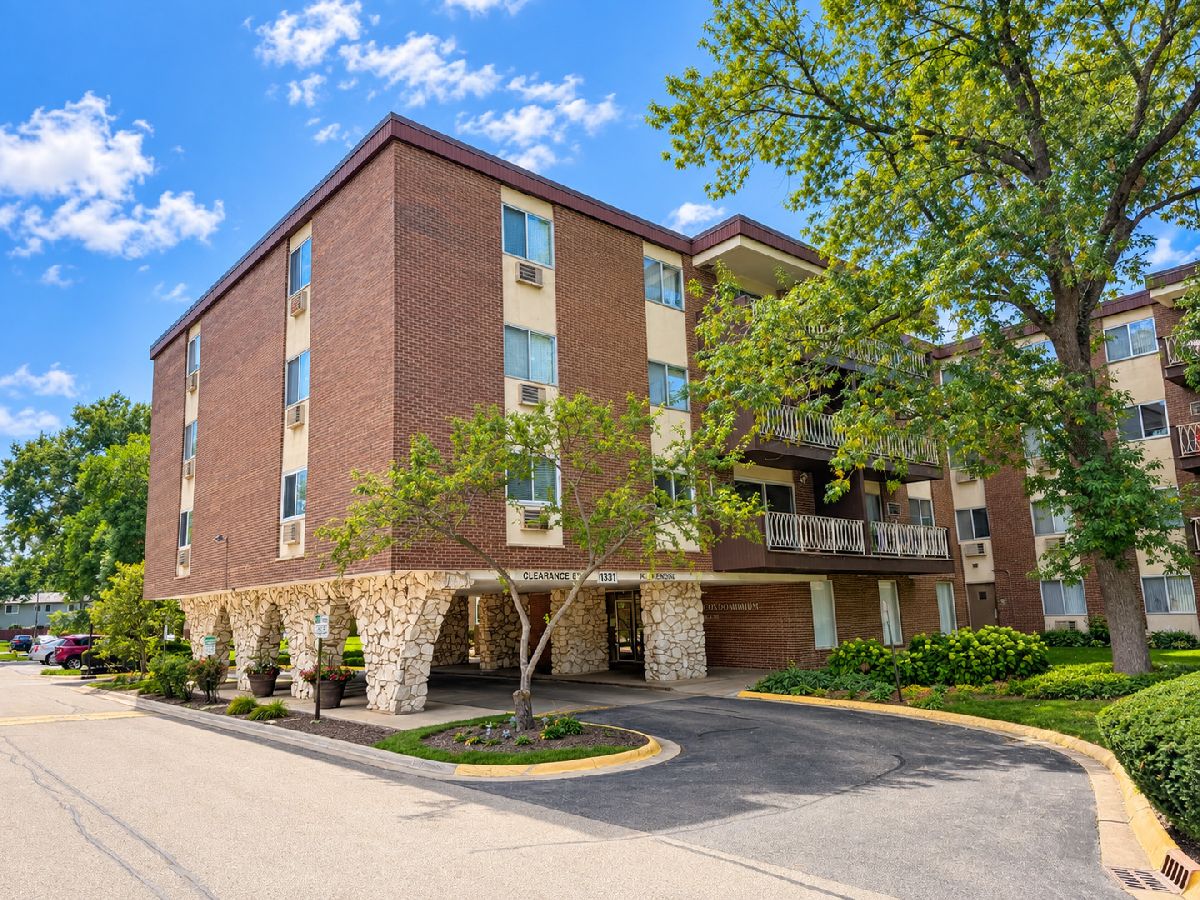  For Sale Lombard Illinois, 1331 Finley Road