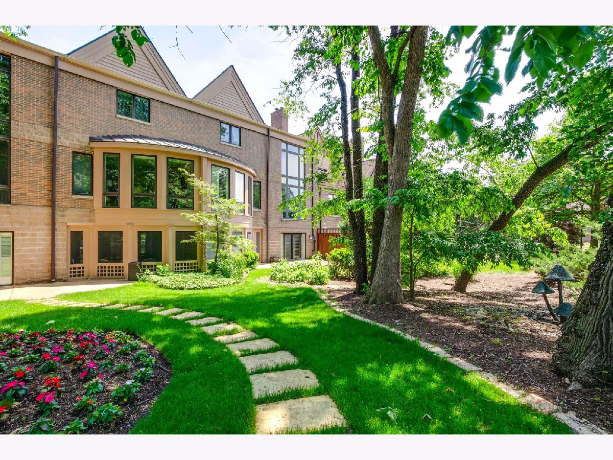  For Sale Hinsdale Illinois, 1302 Hawthorne Lane