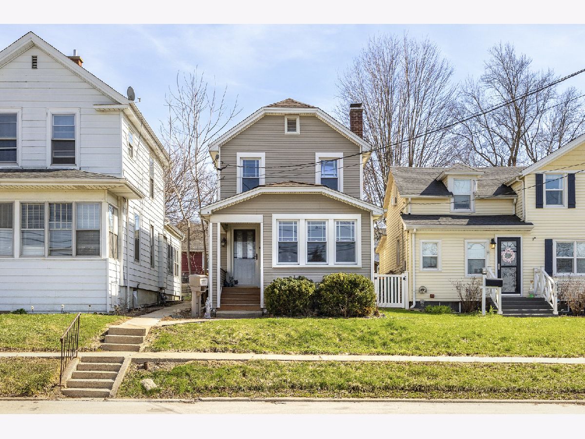  For Sale Lemont Illinois, 604 Illinois Street