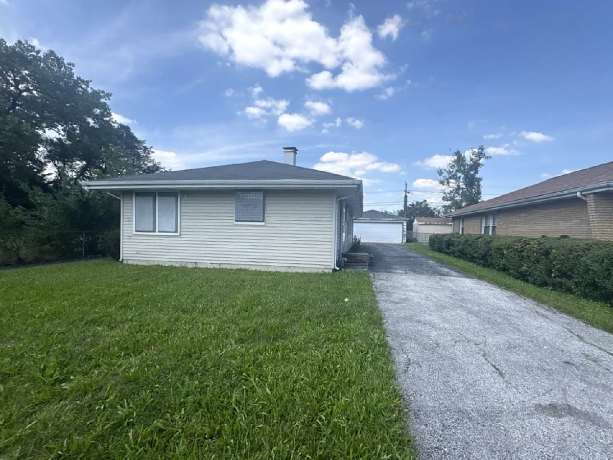  For Sale Dixmoor Illinois, 27 141st Street