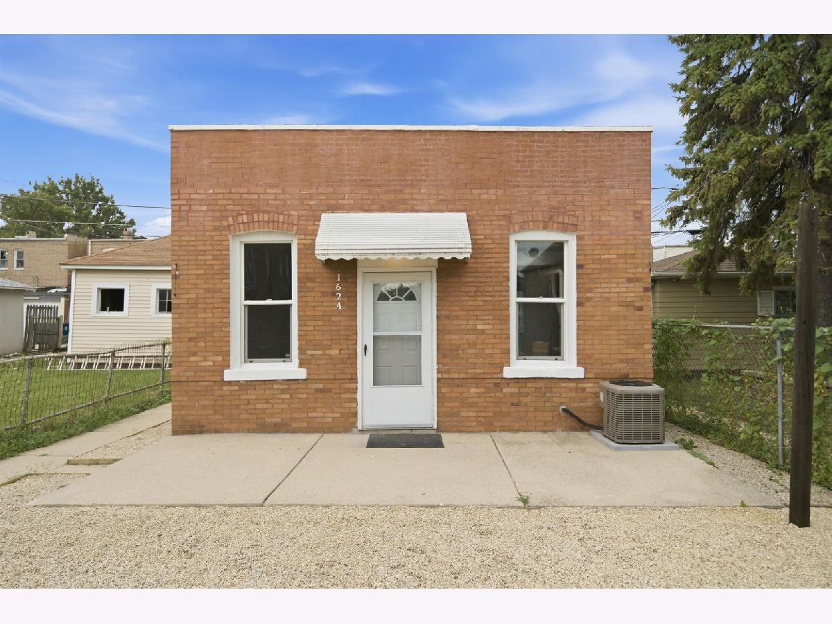  For Rent Cicero Illinois, 1624 59th