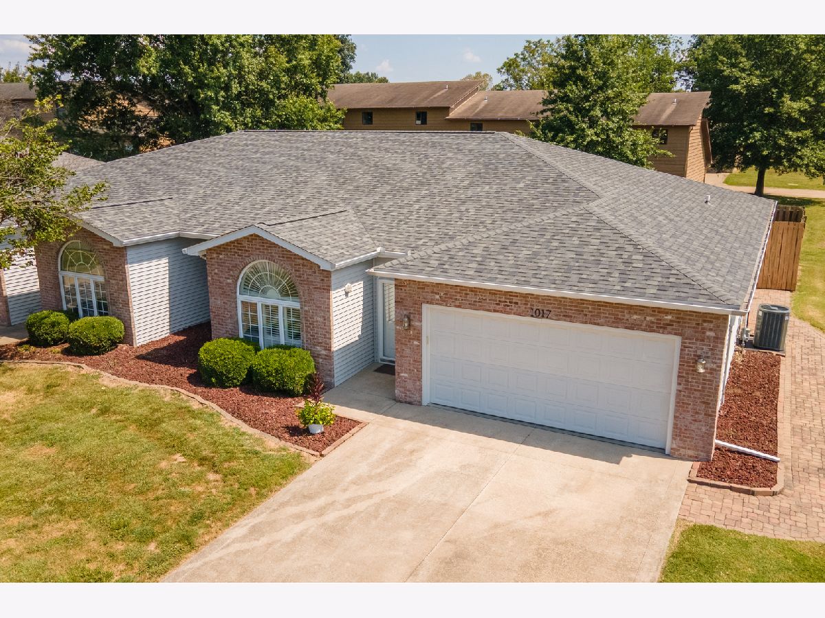 Sold Carbondale Illinois, 1017 Villa