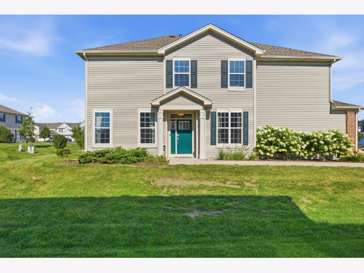  For Sale Yorkville Illinois, 1867 Wren Road