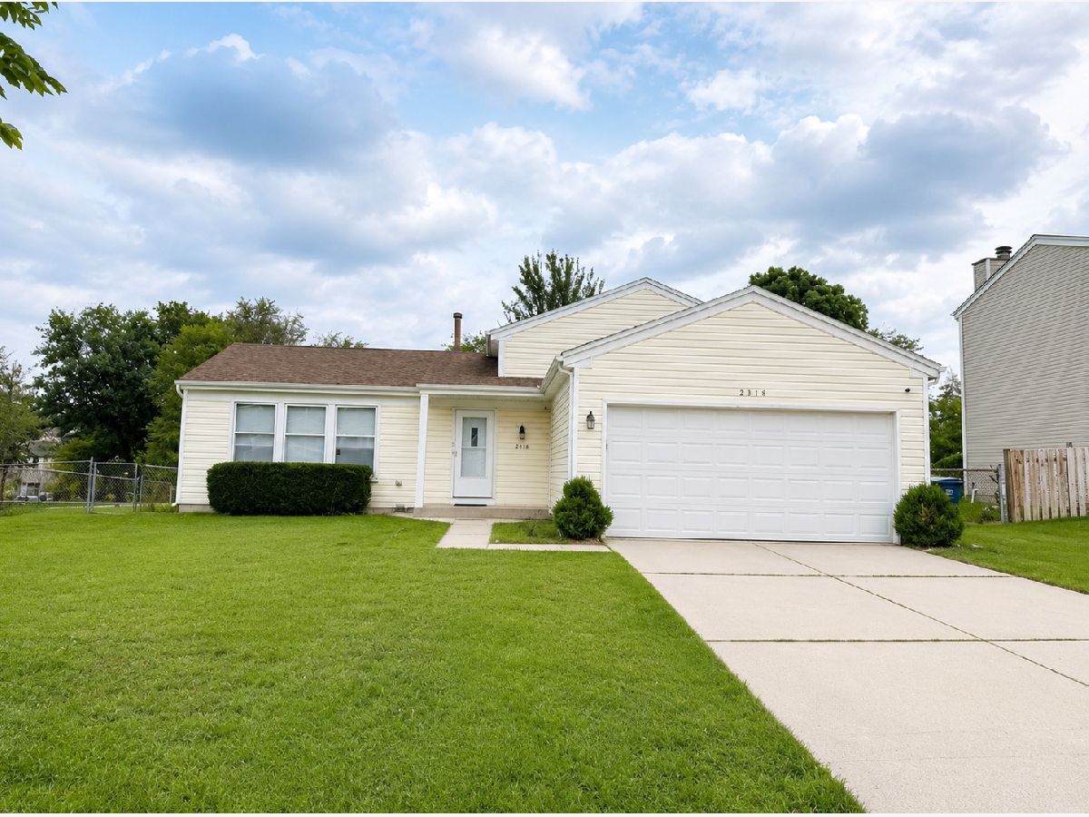  For Sale Schaumburg Illinois, 2116 Briar Hill Drive