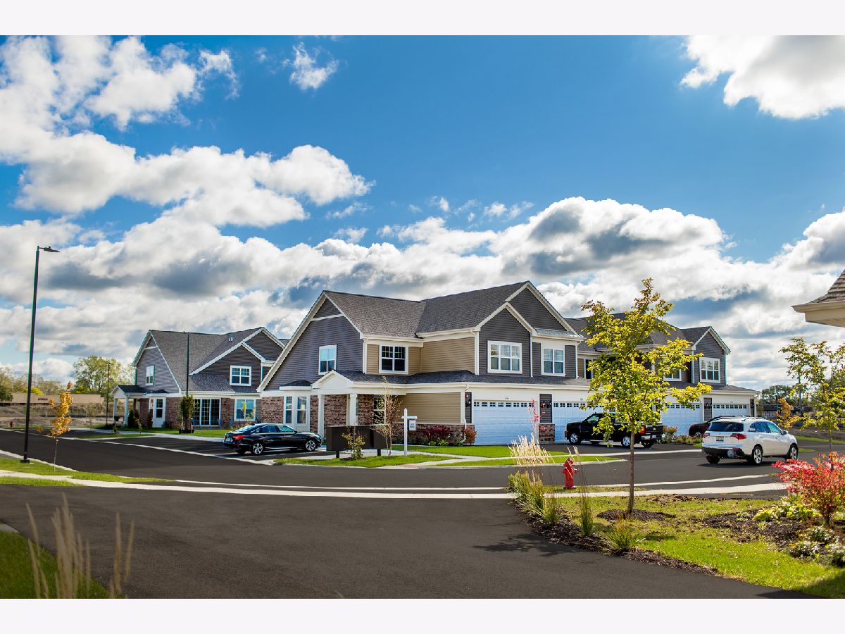  For Rent Hanover Park Illinois, 711 Verandah