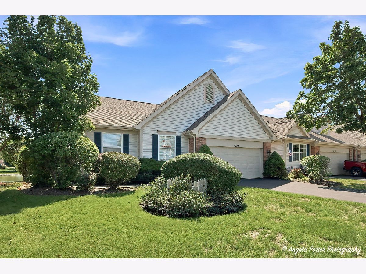  For Sale Fox Lake Illinois, 1229 Oakwood Drive