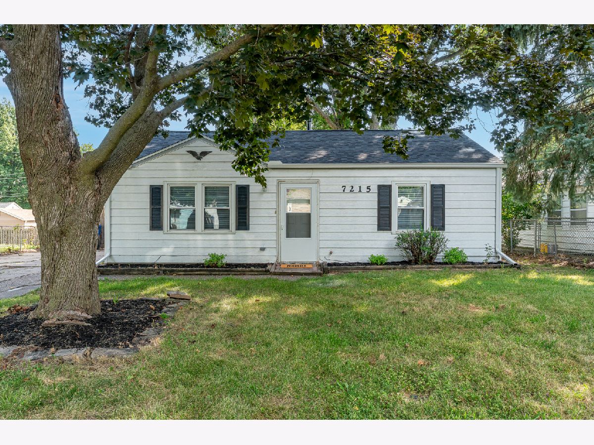 Homes For Sale Ridgeview Park Davenport Iowa, 7215 Volquardsen Avenue