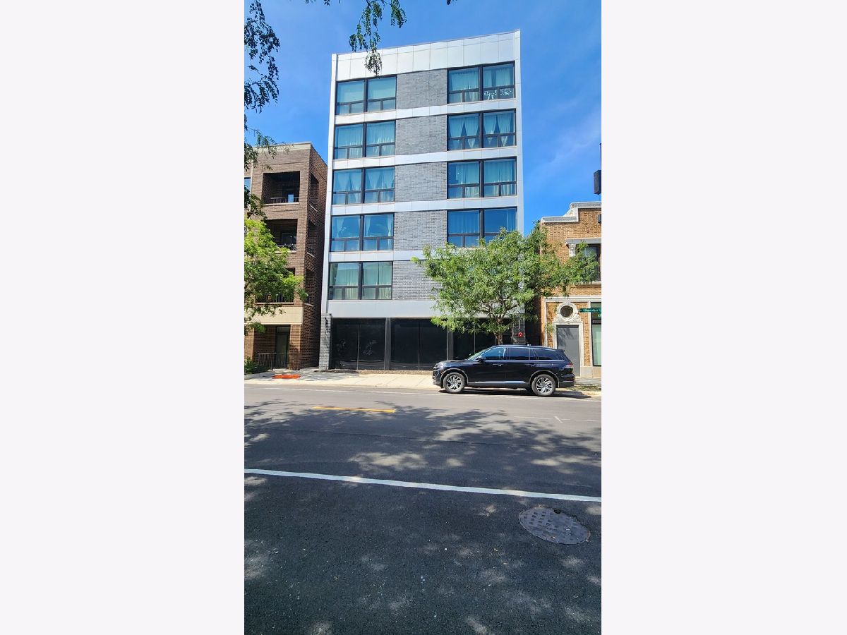  Rented Chicago Illinois, 4720 Sheridan