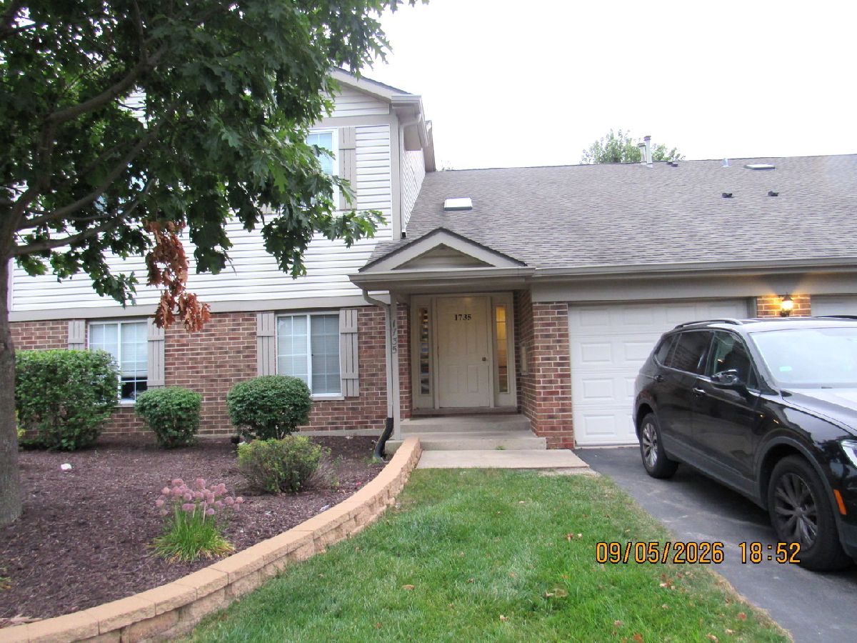 Condos & Townhomes For Rent Glens Of Schaumburg Schaumburg Illinois, 1735 Chesapeake