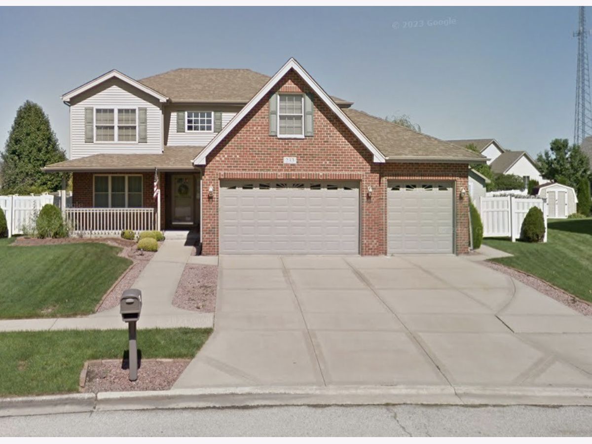  For Sale Bourbonnais Illinois, 233 Highpoint Circle