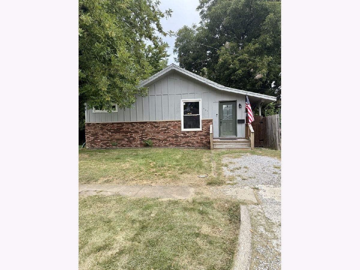 For Sale Benton Illinois, 205 6th Street