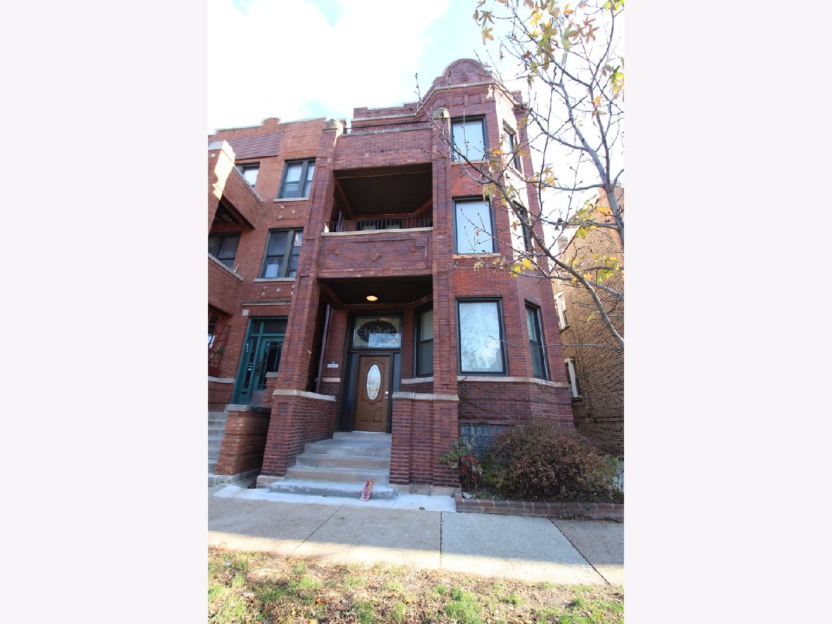  Rented Chicago Illinois, 909 Leavitt