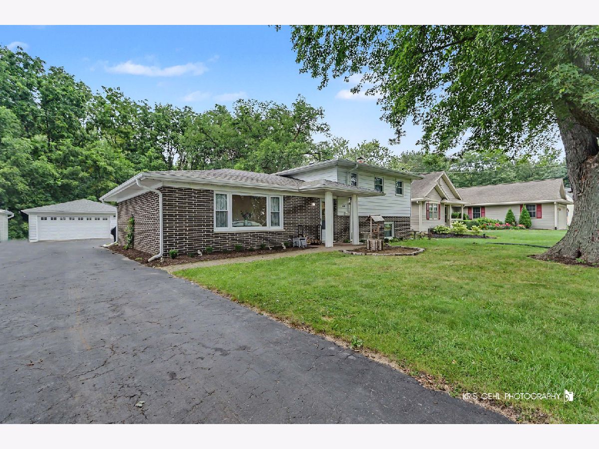  For Sale Third Lake Illinois, 44 Lake Avenue