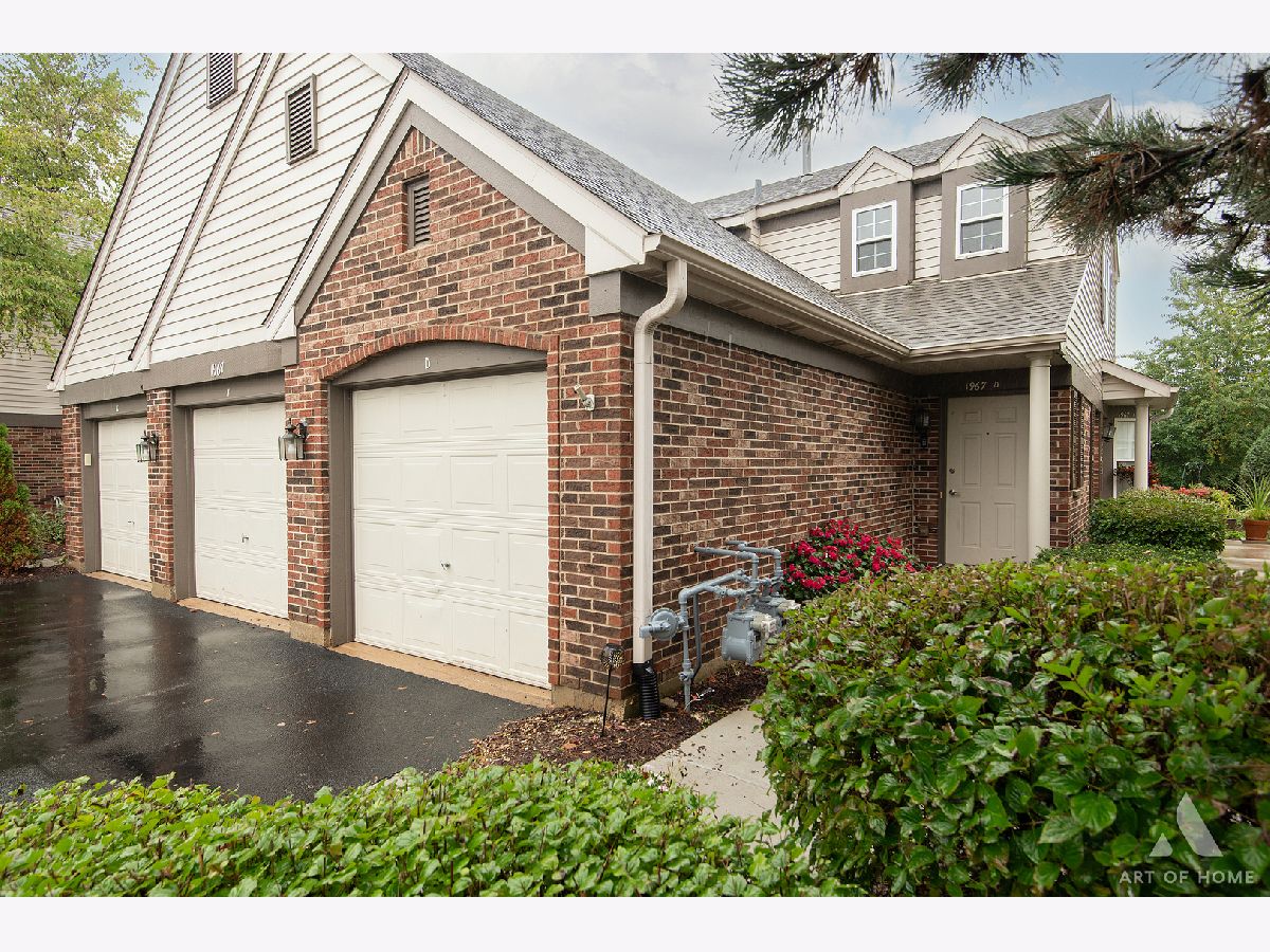 Townhomes & Condos For Sale Briar Pointe Schaumburg Illinois, 1967 Gary Court