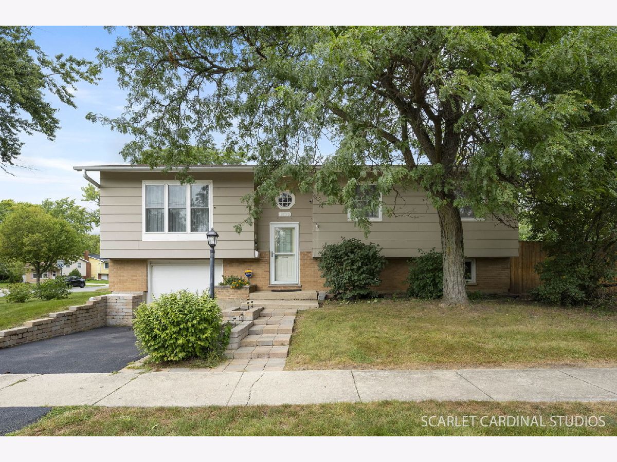 Homes & Townhomes For Sale Hanover Highlands Hanover Park Illinois, 1102 Walnut Avenue